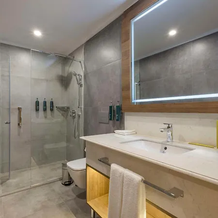 Hotel Doubletree By Hilton Yomra