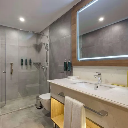 Doubletree By Hilton Yomra 4* Trabzon
