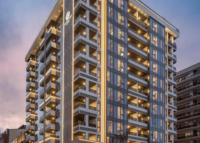 فندق Doubletree By Hilton Yomra ترابزون