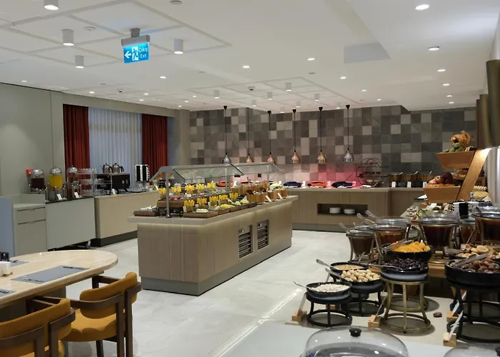 فندق Doubletree By Hilton Yomra 4*